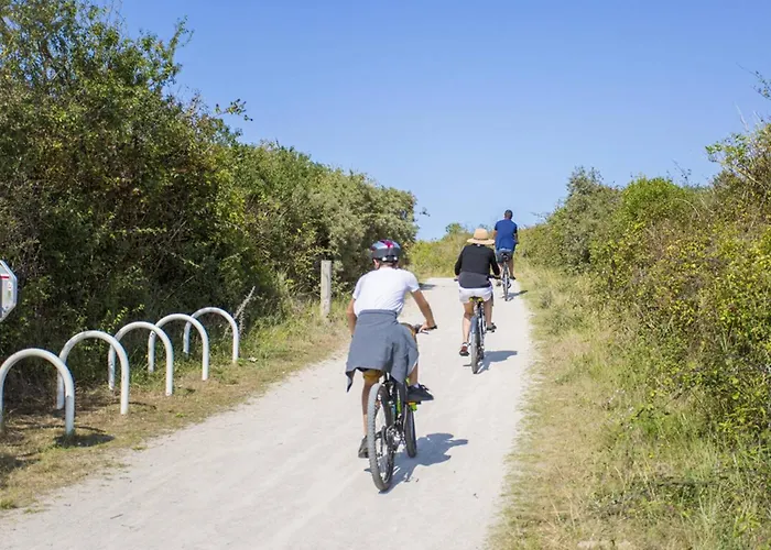 Un Petit Coin Rien Qua Vous, Entre Et Tranquillite. - Fr-1-788-107